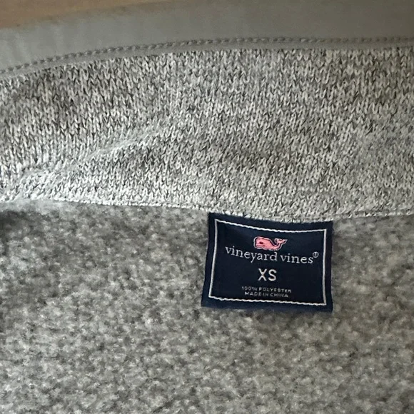 Men’s Vineyard Vines Heather Gray Vest - Picture 2 of 2